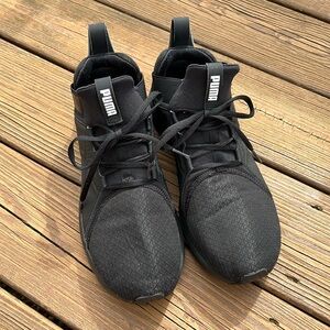 Men’s Black Puma Sneakers
